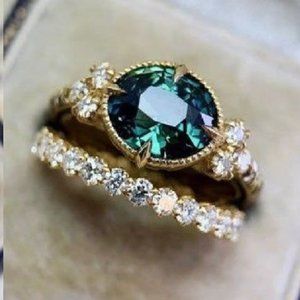 Meet your Posher, Thecla